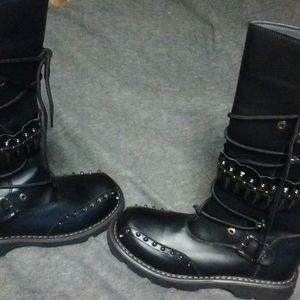 Men's size 11 Martian Punk style knee-high black